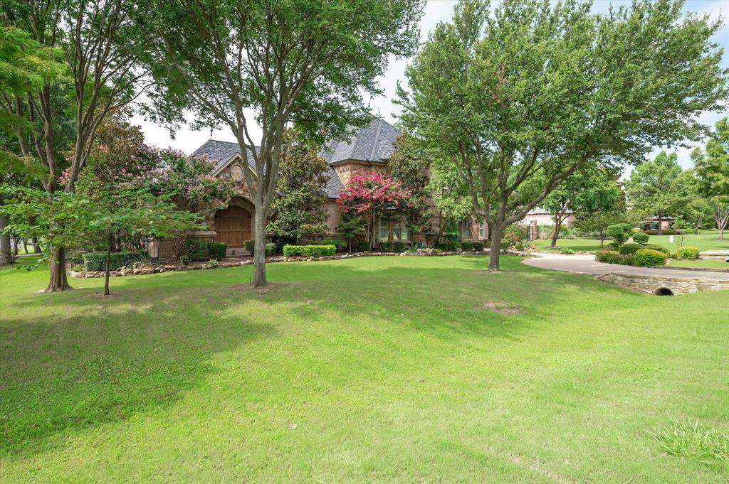 1824 Broken Bend Drive, Westlake, TX 76262