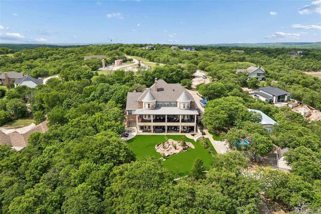 826 Cimmarron Bay Drive, Runaway Bay, TX 76426