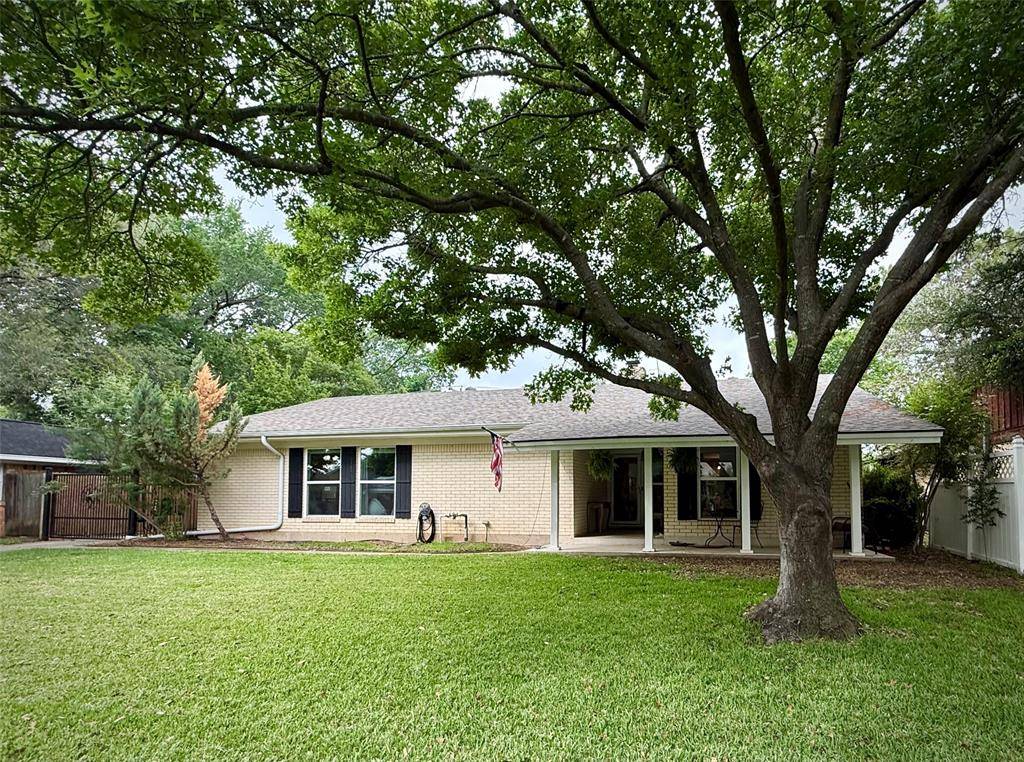 1206 Mildred Lane, Benbrook, TX 76126