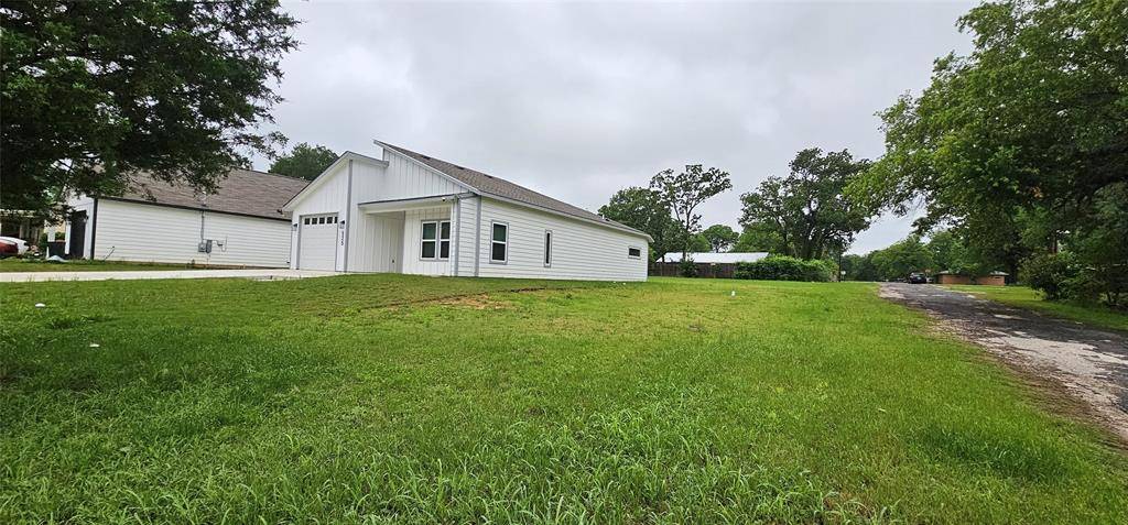 525 N Washington Street, Grand Saline, TX 75140