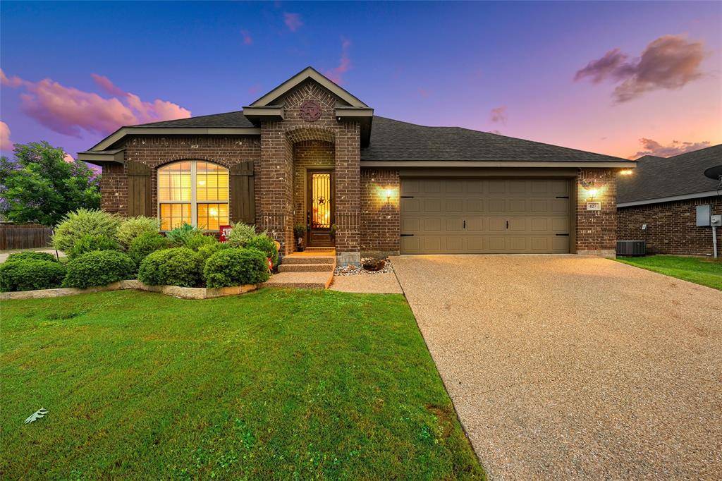 427 Paso Fino Street, Robinson, TX 76706