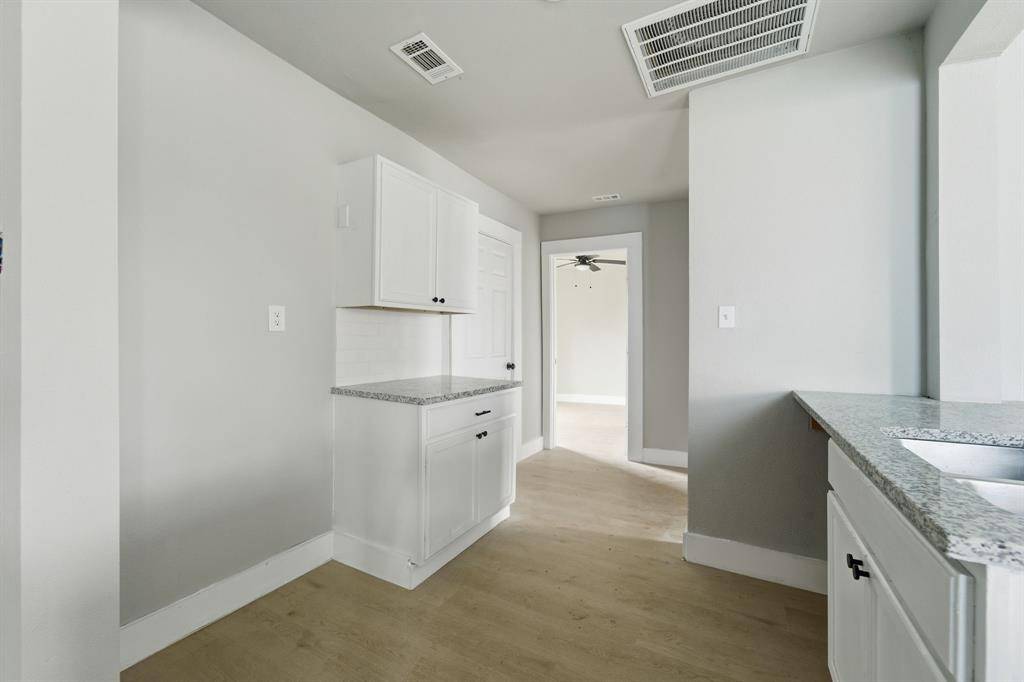 1511 Southerland Avenue, Dallas, TX 75203