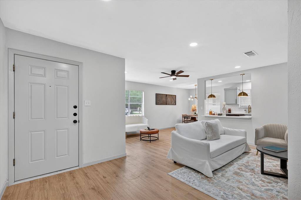 2507 Foxcroft Circle, Denton, TX 76209