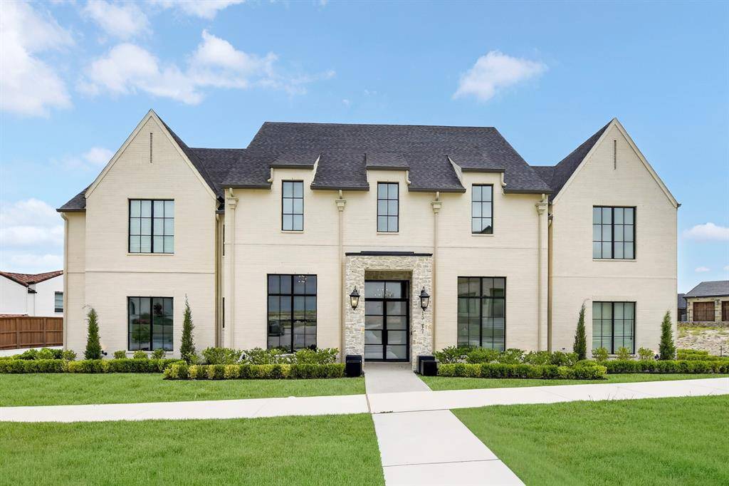 13717 Nouvelle Circle, Fort Worth, TX 76008