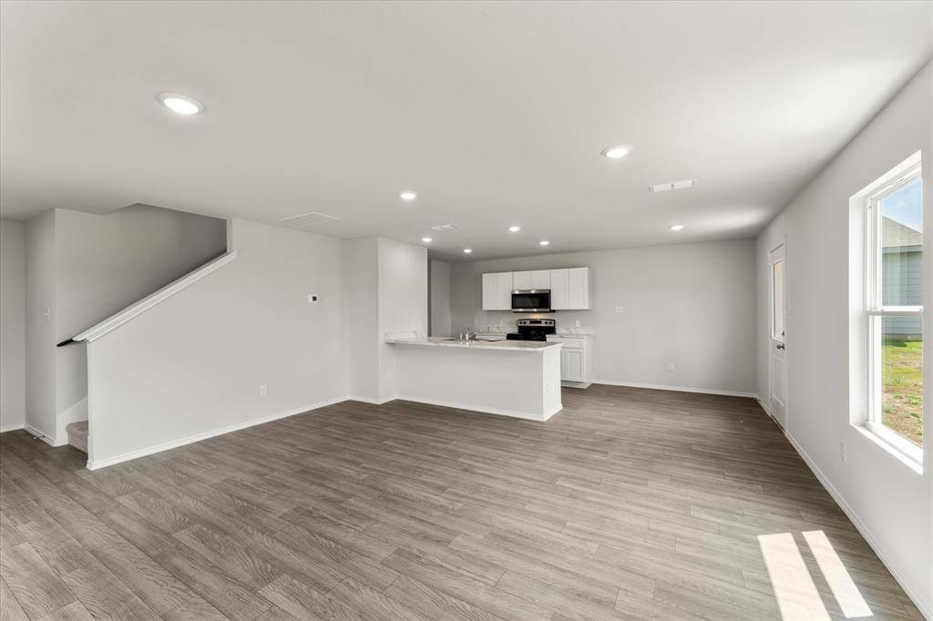 303 Victory Drive, Mabank, TX 75147