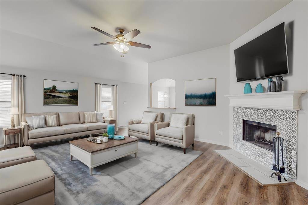 144 Old Settlers Trail, Waxahachie, TX 75167