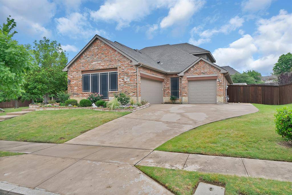 9637 Barksdale Drive, Fort Worth, TX 76244