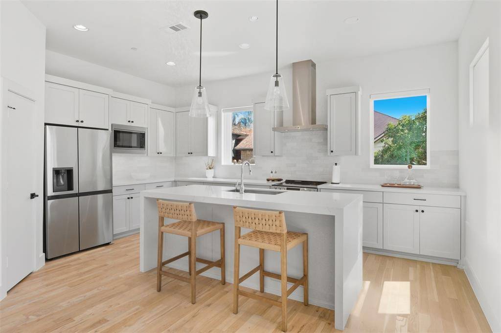 6345 Richmond Avenue #2, Dallas, TX 75214