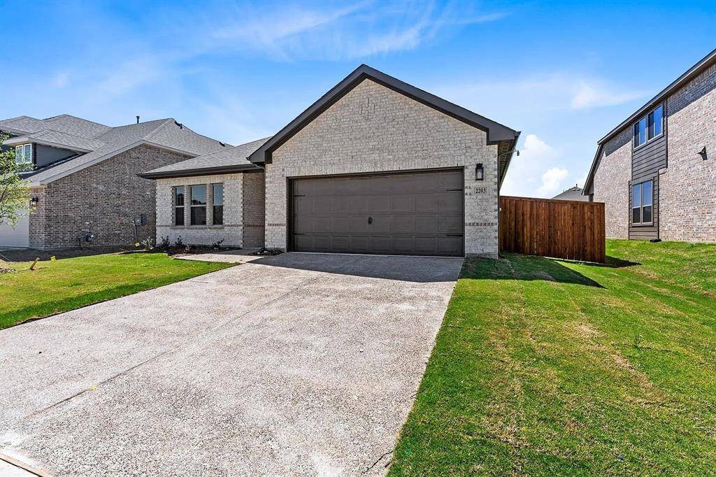 2203 Poppy Valley Lane, Melissa, TX 75454