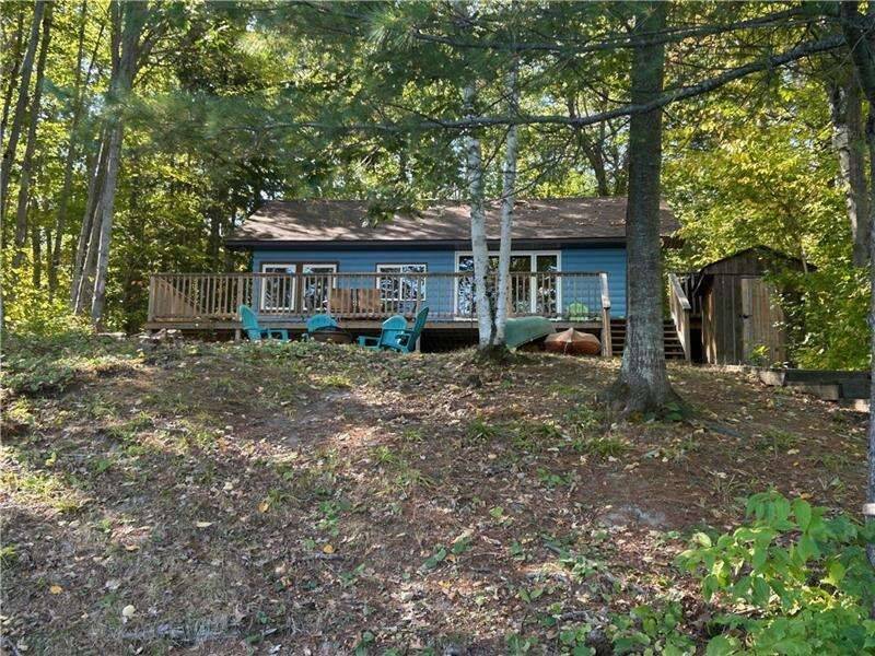 1390 River RD, Hastings Highlands, ON K0L 1Y0