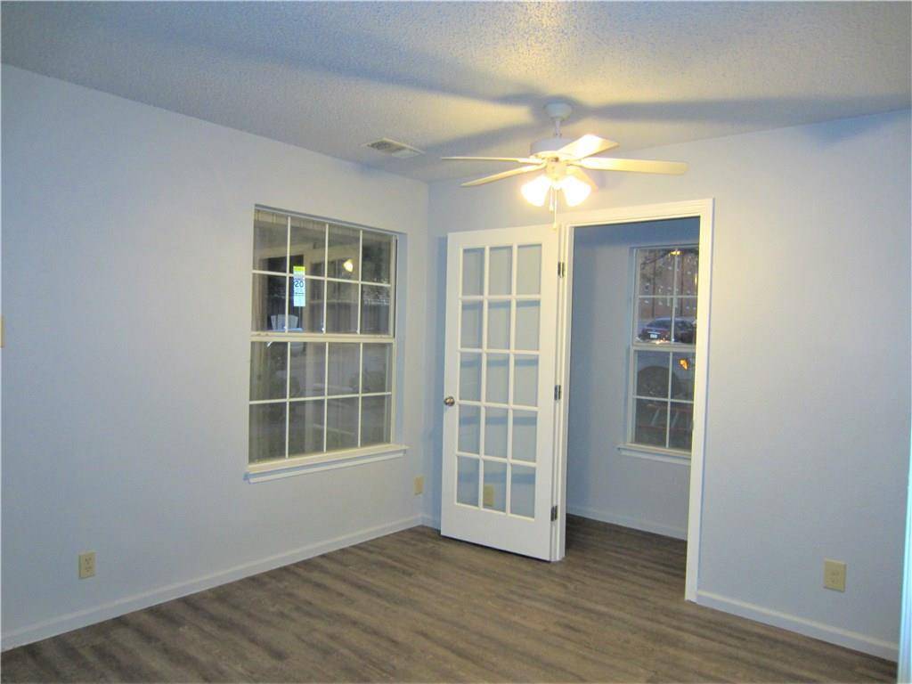 501 Mounts Avenue, Denton, TX 76201