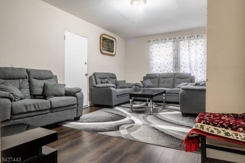 54 Bloomfield Ave, Paterson City, NJ 07503