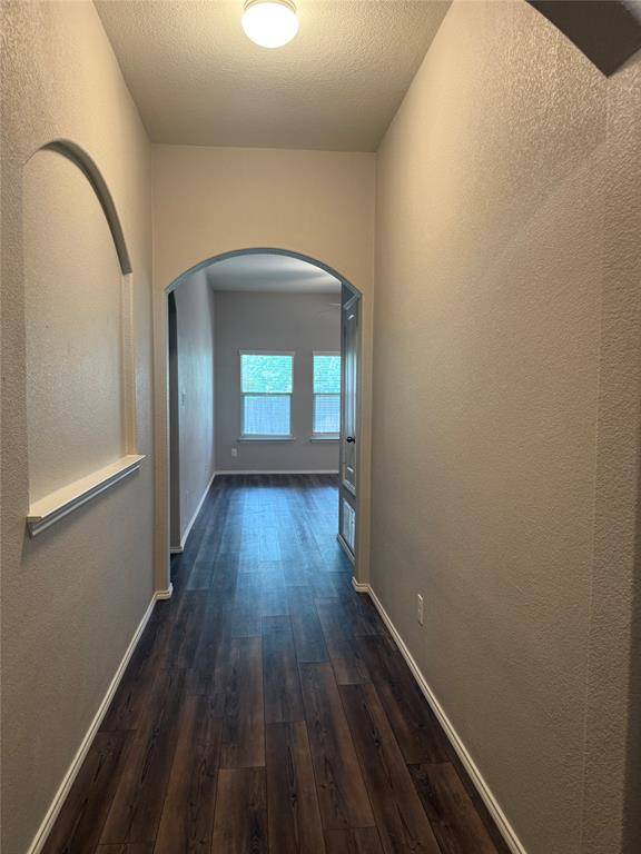 1004 Rising Moon Drive, Fort Worth, TX 76052