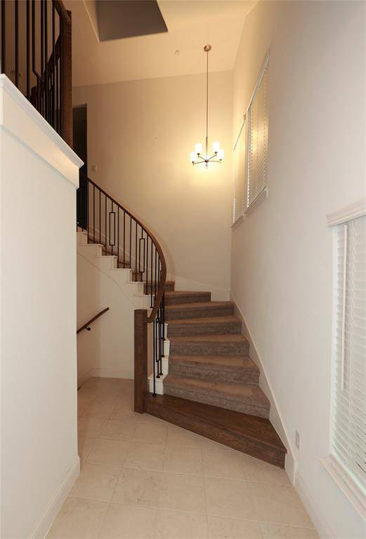 124 Canonbury Drive, Lewisville, TX 75067