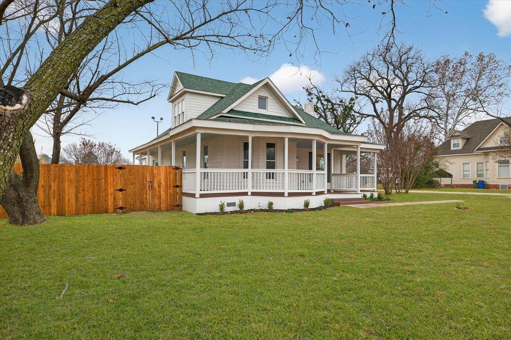 208 S Main Street, Collinsville, TX 76233
