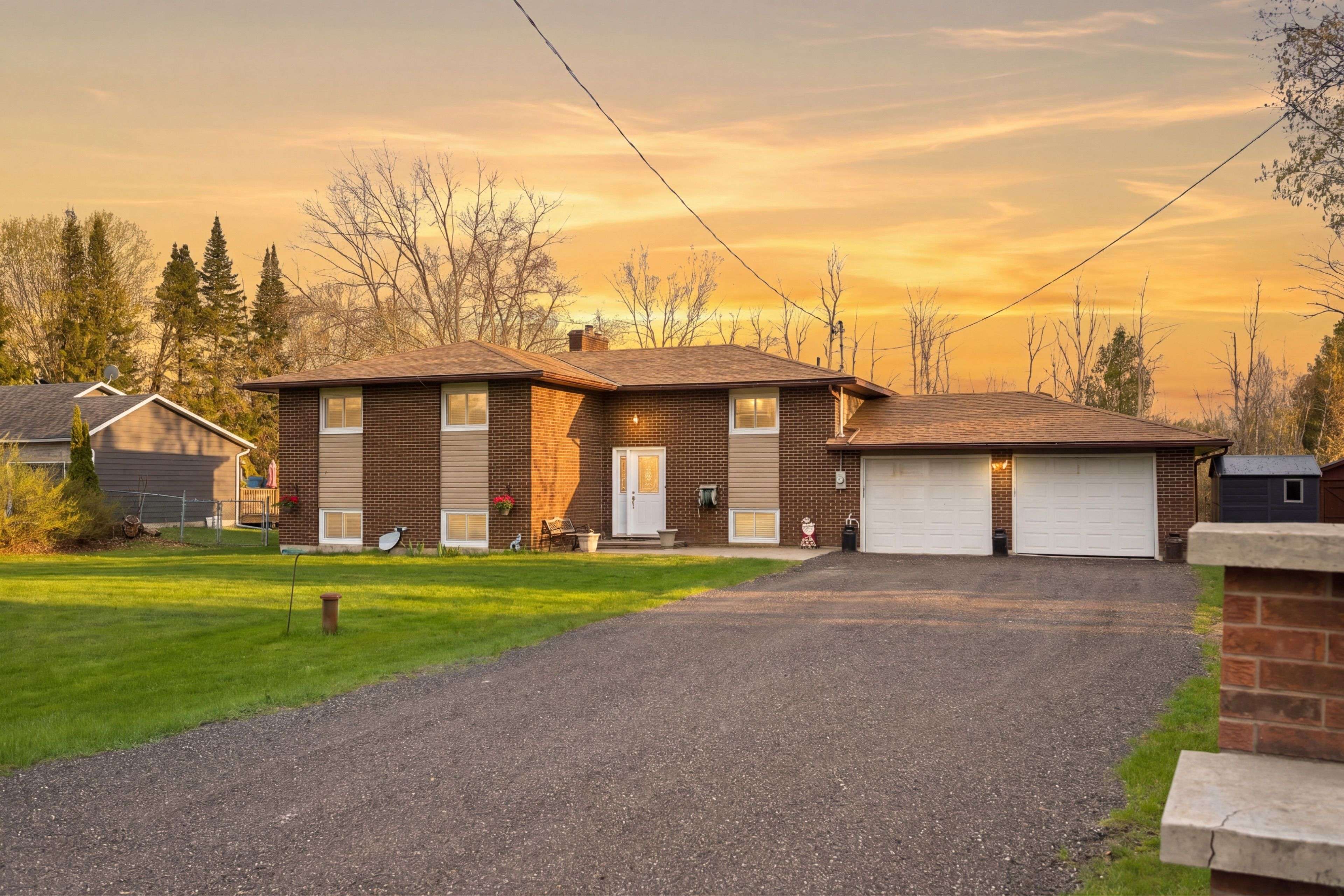 1223 Eleanor Fulford CRES, Elizabethtown-kitley, ON K6V 5T3