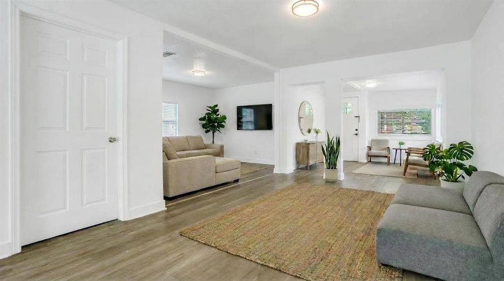 117 Heather Drive, Garland, TX 75042