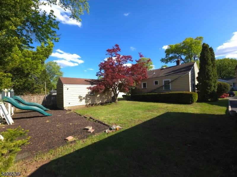 247 Albermarle St, Rahway City, NJ 07065