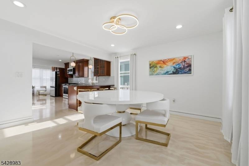 10 Minturn Rd, Toms River Township, NJ 08753