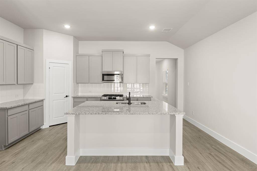 748 Wilderness Point Lane, Anna, TX 75409