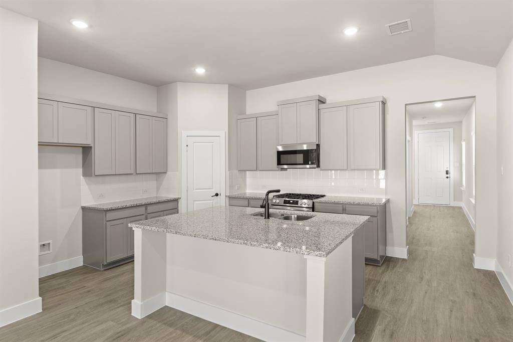 748 Wilderness Point Lane, Anna, TX 75409