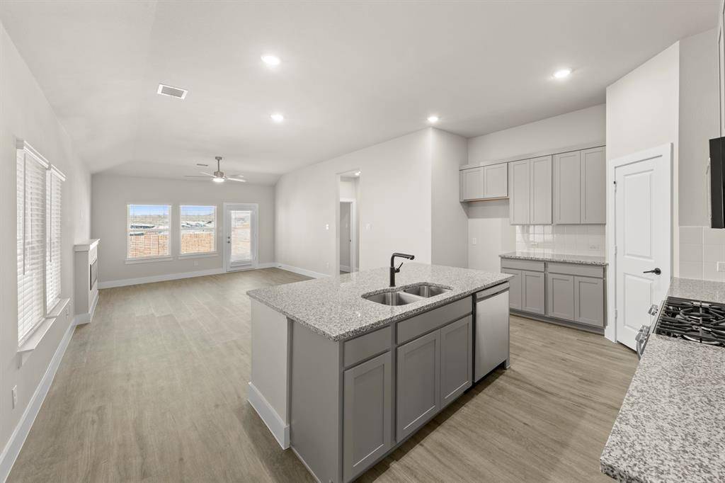 748 Wilderness Point Lane, Anna, TX 75409