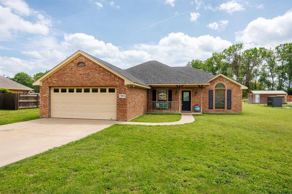 704 Janis Street, Granbury, TX 76049