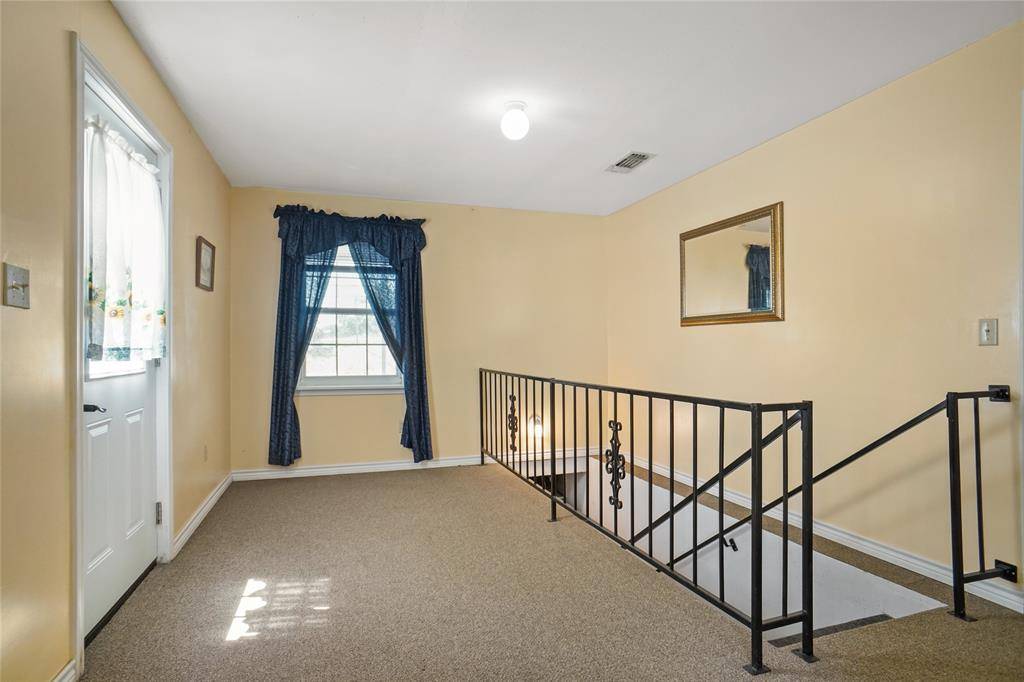 1092 W Highway 199, Springtown, TX 76082