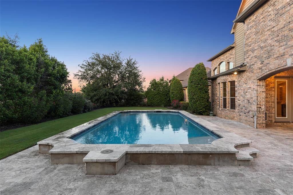 2304 Top Rail Lane, Southlake, TX 76092
