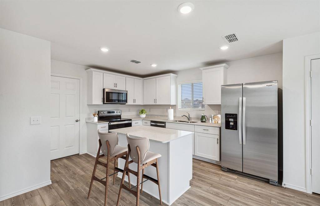 2301 Bay Laurel Lane, Forney, TX 75126