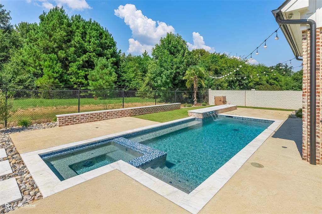 343 Crossfield Court, Shreveport, LA 71106