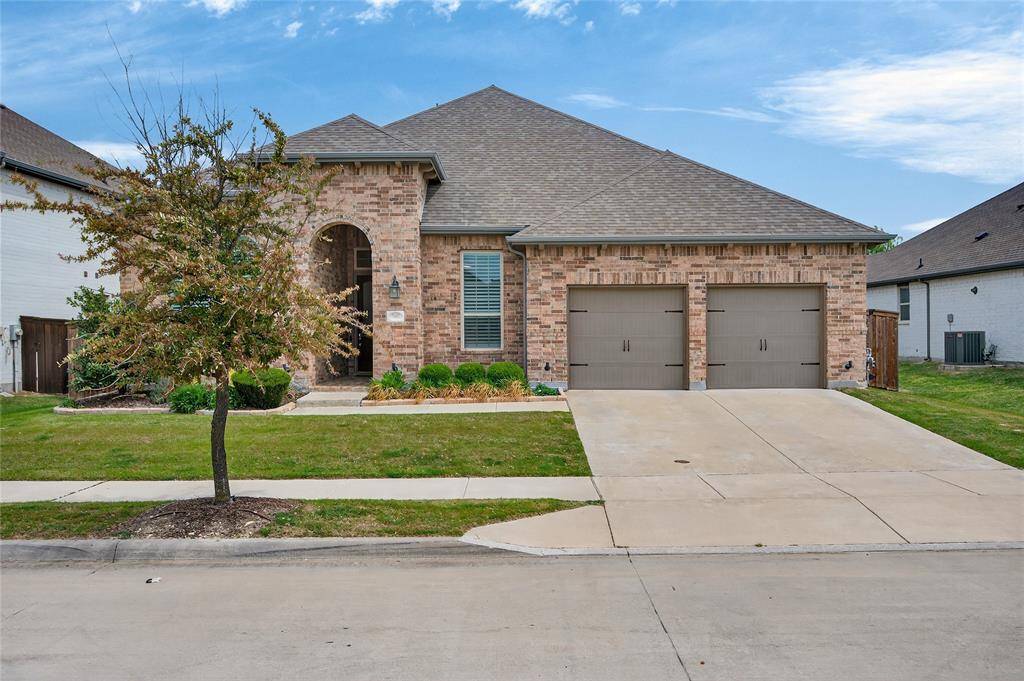 7457 Pondview Lane, Fort Worth, TX 76123