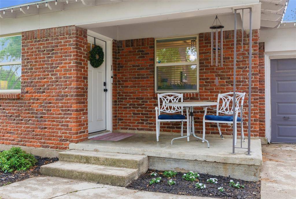 807 Elizabeth Boulevard, Granbury, TX 76048