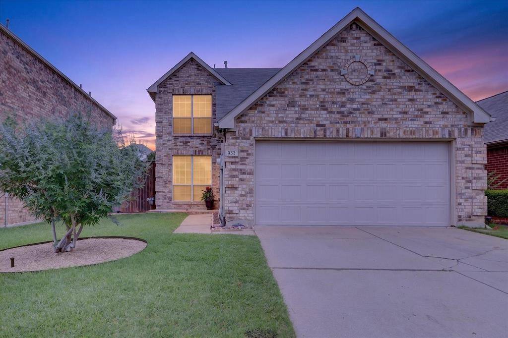 933 Highgate Drive, Lewisville, TX 75067