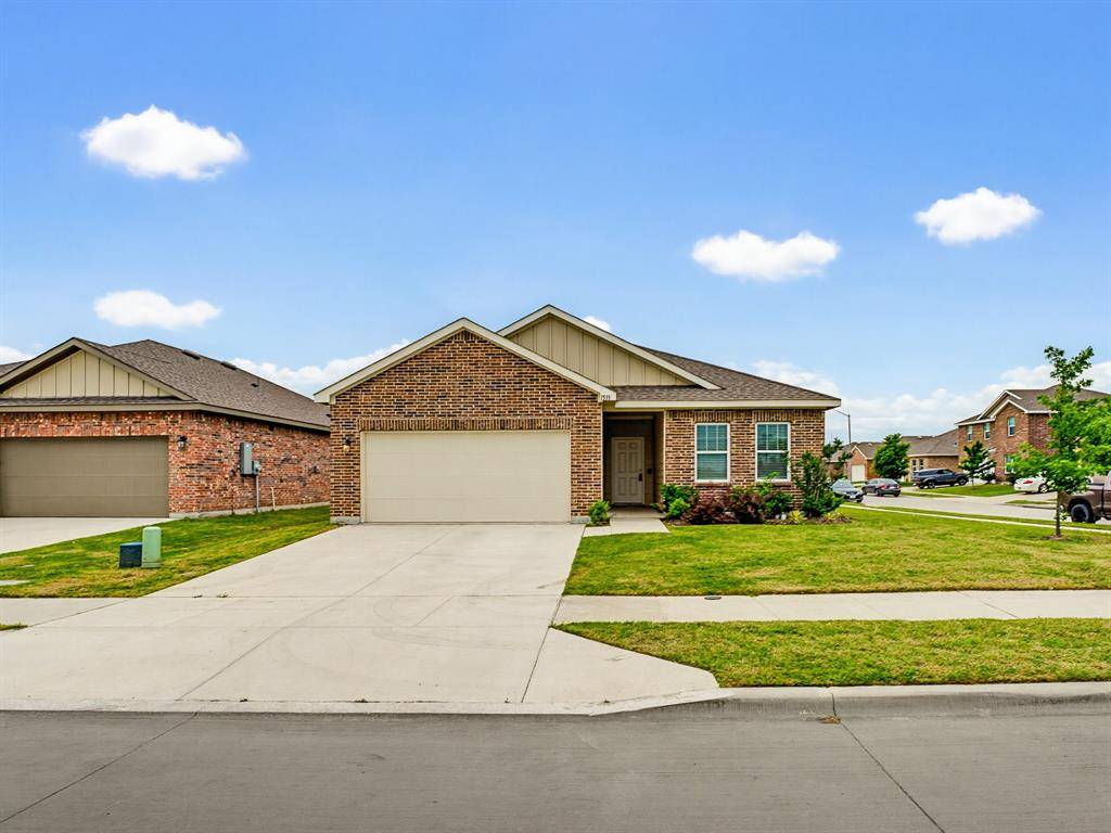 1533 Ancer Way, Fort Worth, TX 76052