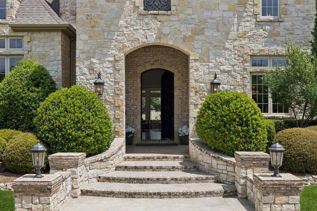 1701 Live Oak Lane, Southlake, TX 76092
