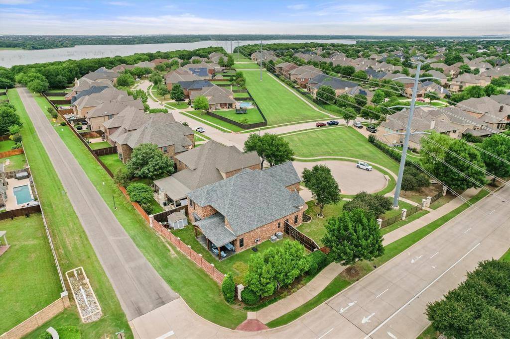 6876 Foghorn Lane, Grand Prairie, TX 75054