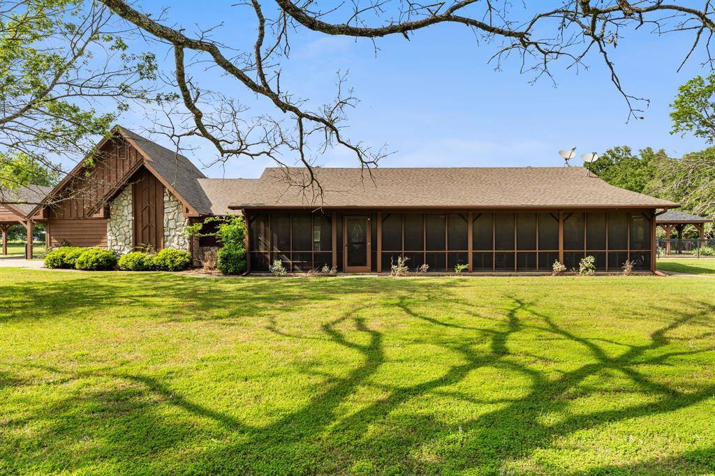 1604 Hollow Way Lane, Quinlan, TX 75474