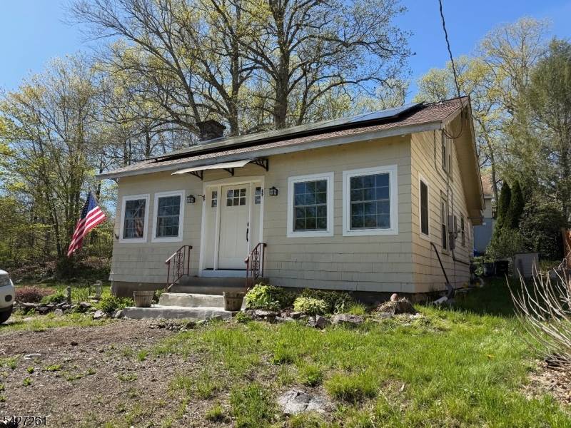 29 Lakeside Rd, West Milford Twp., NJ 07421