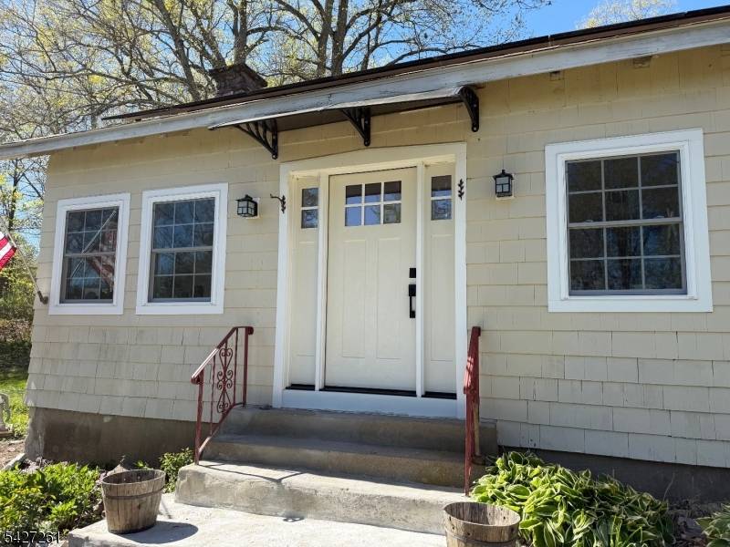 29 Lakeside Rd, West Milford Twp., NJ 07421