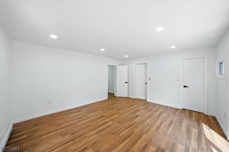 34 North St, Bloomsbury Boro, NJ 08804