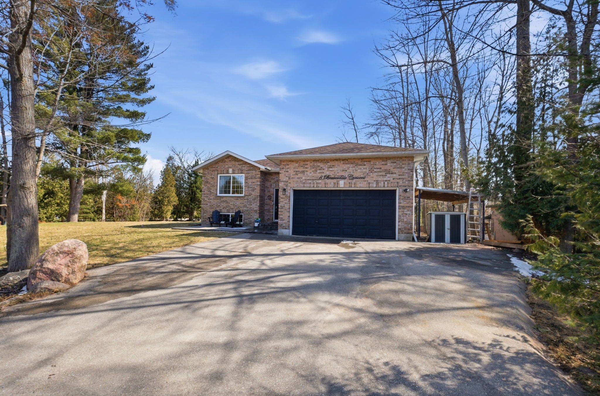 8 Beaverdale CRES, Georgina, ON L0E 1N0