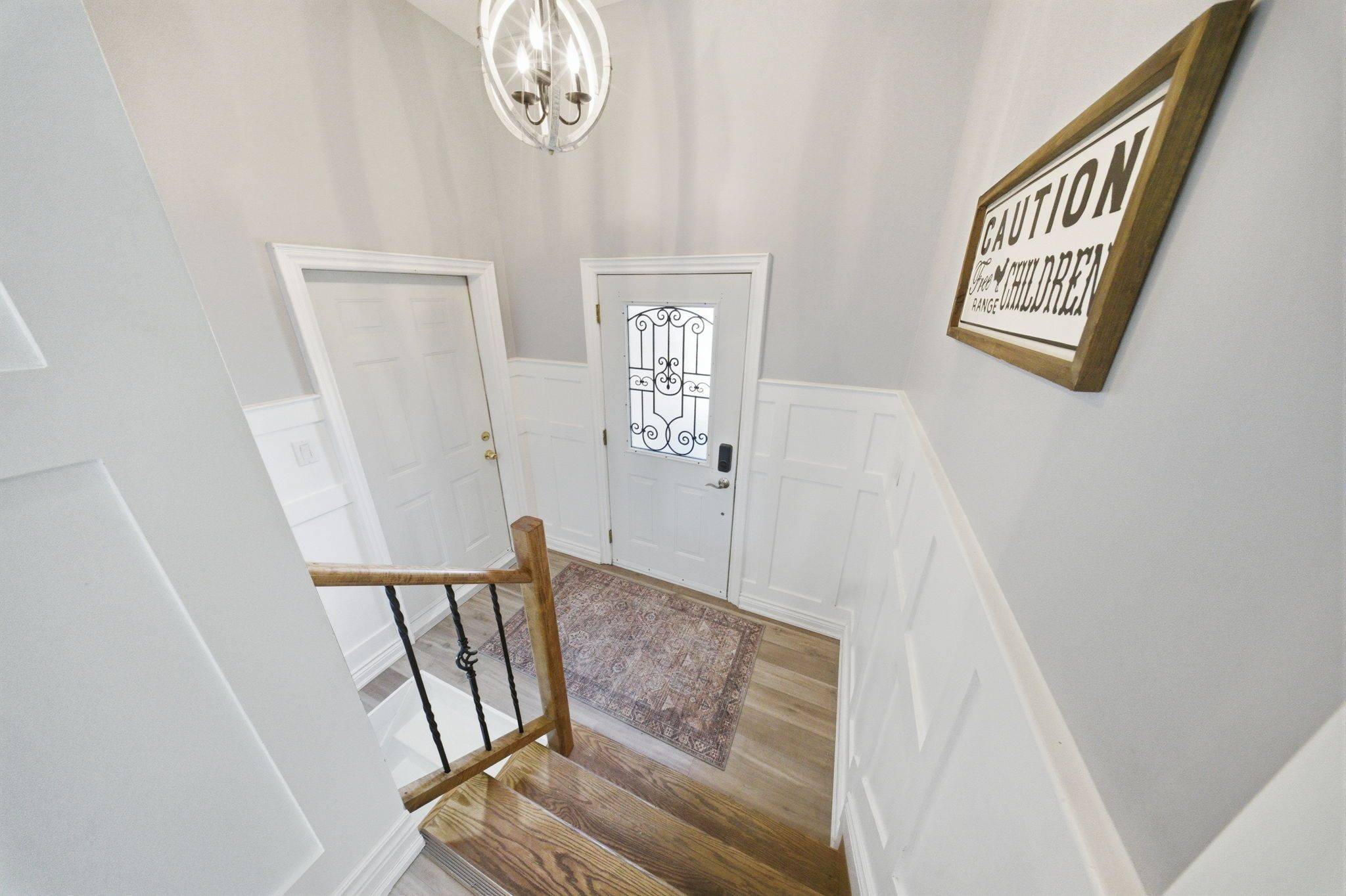 8 Beaverdale CRES, Georgina, ON L0E 1N0