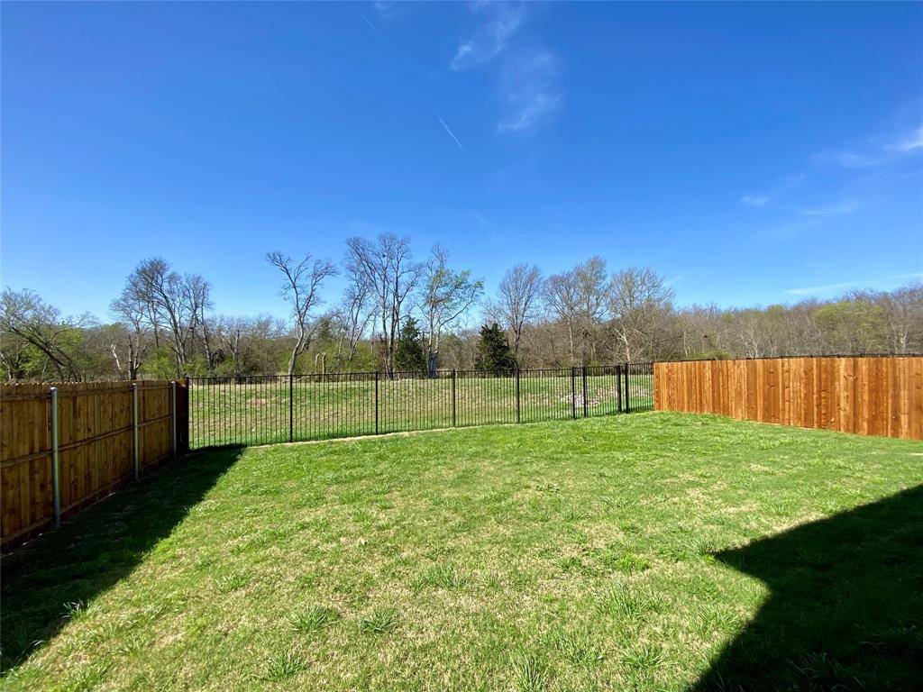350 Devonshire Drive, Greenville, TX 75401