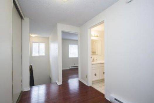 862 Grenon AVE, Britannia Heights - Queensway Terrace N And Area, ON K2B 6G3