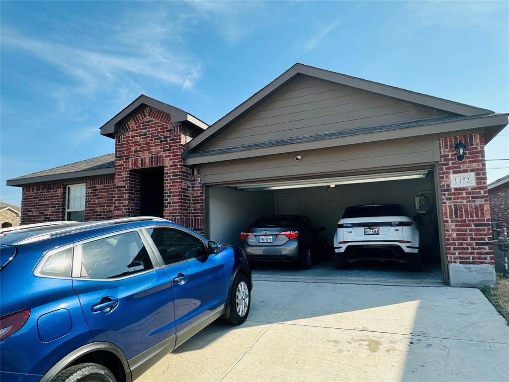 1452 Stuarts Forest Drive, Denton, TX 76207