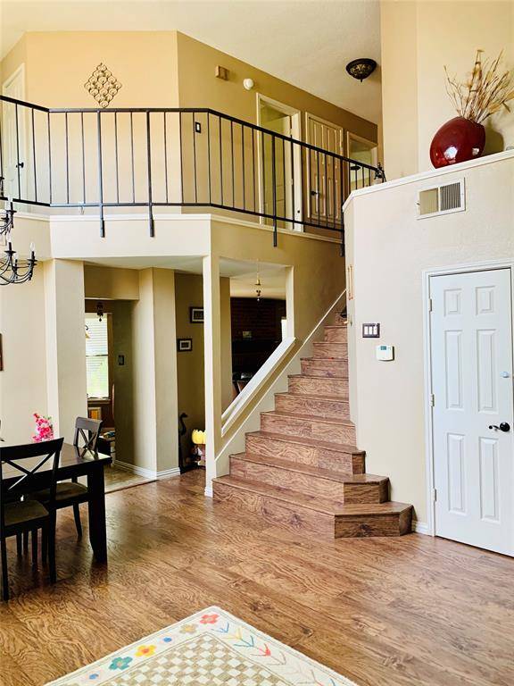 1848 Sonnet Drive, Grapevine, TX 76051
