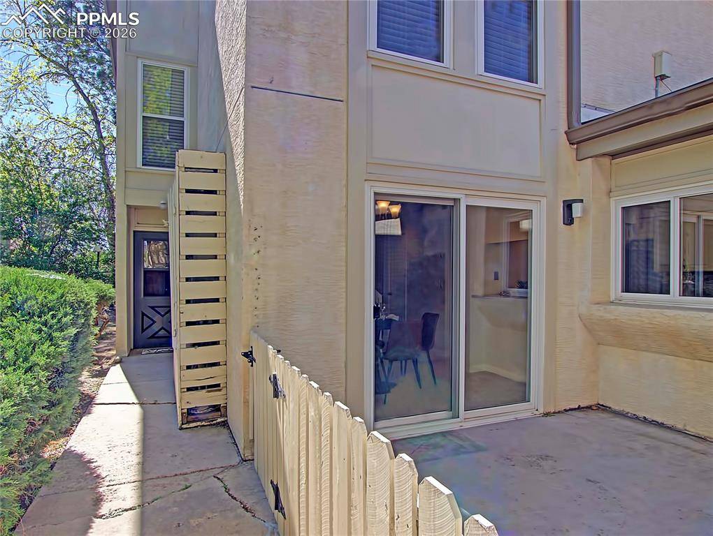 3330 Templeton Gap RD #8, Colorado Springs, CO 80907