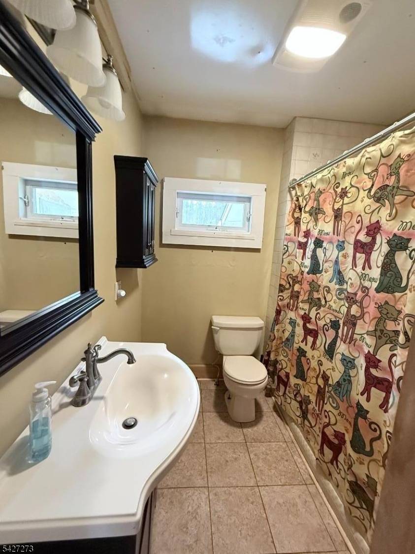 19 Pine Dr, Liberty Twp., NJ 07823