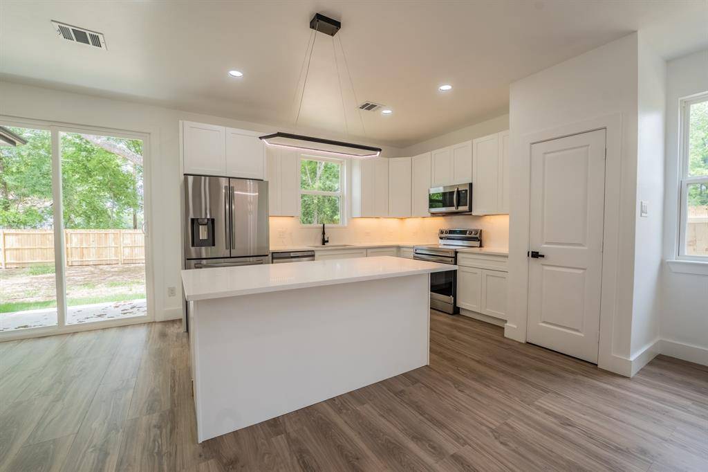 103 Ross Street W, Sulphur Springs, TX 75482